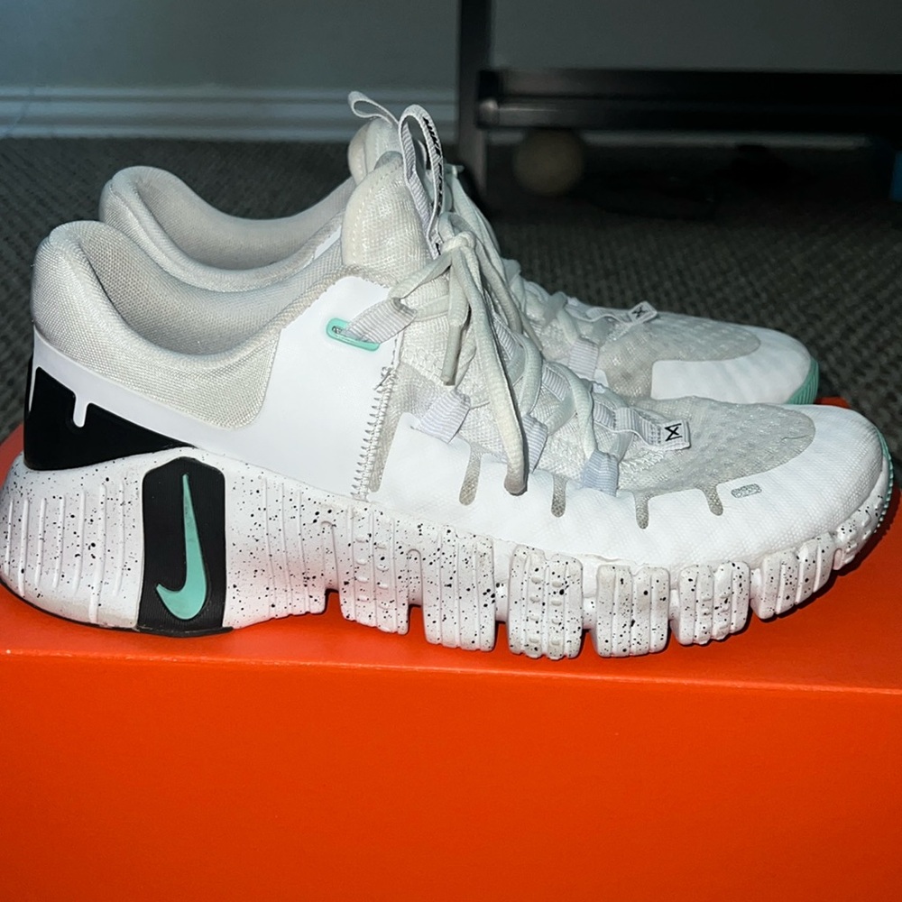 Nike Metcons 5